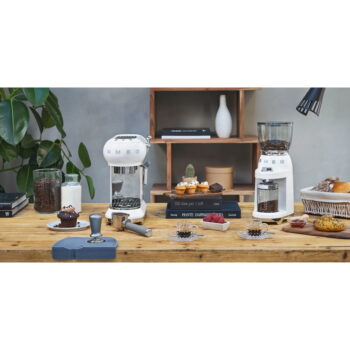 Biely kávovar Retro Style – SMEG - Image 3