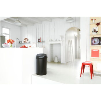 Matne čierny dotykový oceľový odpadkový kôš 60 l Touch Bin – Brabantia - Image 3