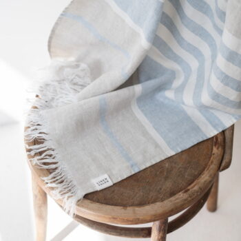 Modrá ľanová plážová osuška 85x140 cm Allure Stripe – Linen Tales - Image 6