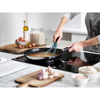 Skladacia metlička Twist Whisk Sky – Joseph Joseph – Obrázok 6