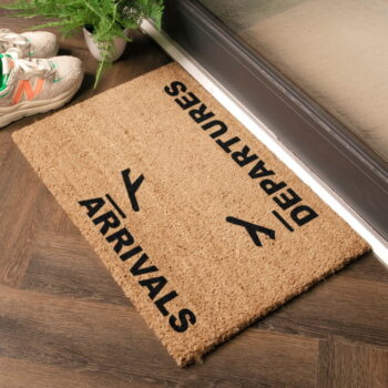 Rohožka z kokosového vlákna 40x60 cm Arrivals and Departures – Artsy Doormats – Obrázok 4