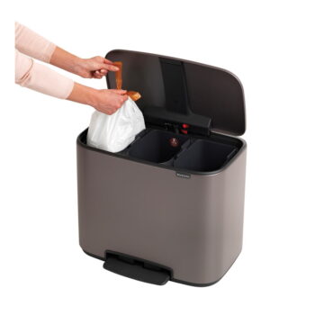 Sivý nášľapný oceľový odpadkový kôš na triedený odpad 33 l Bo – Brabantia - Image 4