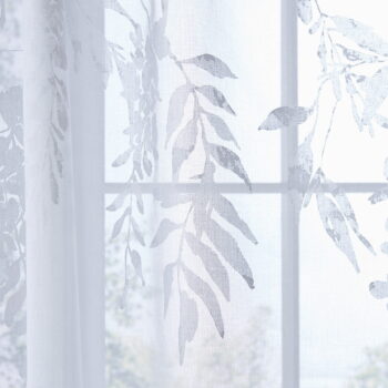 Biela záclona 140x122 cm Wisteria Floral – Catherine Lansfield - Image 3