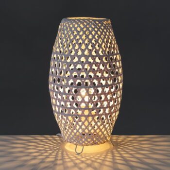 Biela bambusová stolová lampa s bambusovým tienidlom (výška  36 cm) – Casa Selección - Image 2