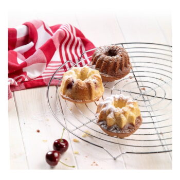 Silikónová forma na pečenie muffinov Trio – Westmark - Image 2