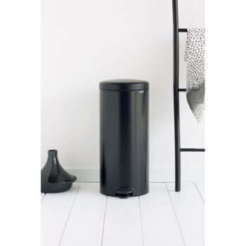 Matne čierny nášľapný oceľový odpadkový kôš 30 l NewIcon – Brabantia – Obrázok 7