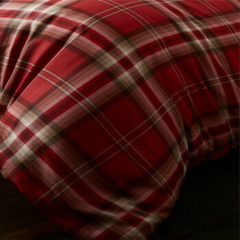 Červené obliečky na dvojlôžko Catherine Lansfield Kelso Red, 200 × 200 cm - Image 3