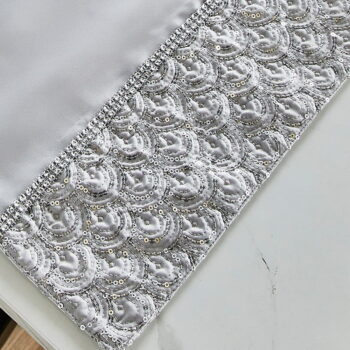 Látkové prestieranie v súprave 4 ks 30x46 cm Deco Sequin – Catherine Lansfield - Image 3