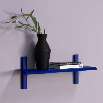 Modrá kovová polica 60 cm Hola – Spinder Design – Obrázok 5