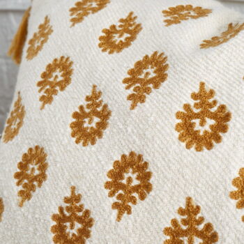 Dekoračný vankúš 40x60 cm Raya Tassel – Pineapple Elephant – Obrázok 4