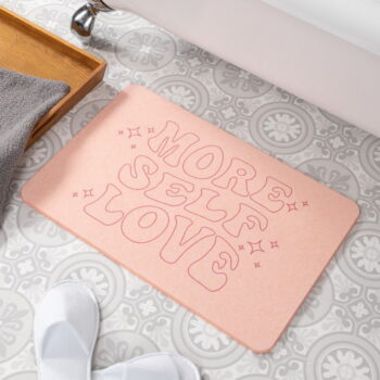 Svetloružová kúpeľňová predložka z kremeliny 39x60 cm More Self Love – Artsy Doormats - Image 2