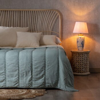 Modro-krémový prešívaný pléd z mikrovlákna 230x280 cm – Ixia