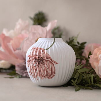 Biela porcelánová váza Kähler Design Poppy, výška 13 cm – Obrázok 2