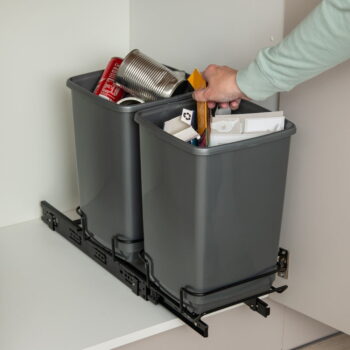 Súprava 2 sivých odpadkových košov Addis In-Cupboard Bin, 10 l - Image 7