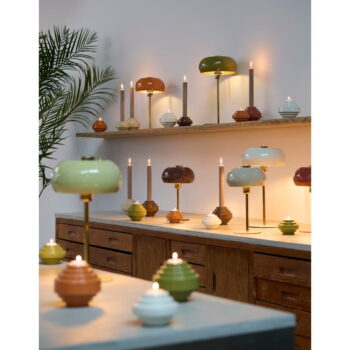Oranžová stolová lampa s kovovým tienidlom (výška 40 cm) Surin – Light & Living – Obrázok 3