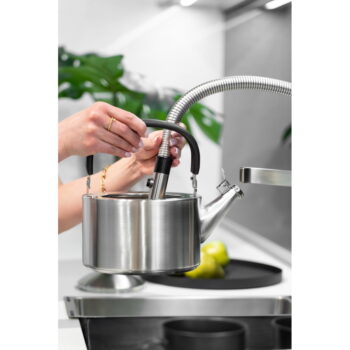 Matná antikoro varná kanvica s piestom Vialli Design Diamante, 1,5 l - Image 6