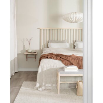 Nočný stolík v dekore duba s poličkami Camrose - Rowico – Obrázok 4