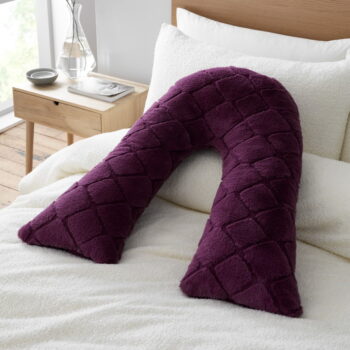 Vankúšik 80x23 cm Cosy Diamond – Catherine Lansfield - Image 2