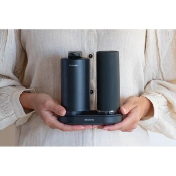 Sivý plastový stojan na umývacie prostriedky SinkStyle – Brabantia - Image 3
