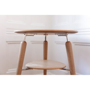 Odkladací stolík z dubového dreva ø 46 cm My Spot – UMAGE – Obrázok 3