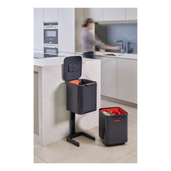 Sivý oceľový odpadkový kôš na triedený odpad 40 l Totem Compact – Joseph Joseph – Obrázok 6