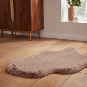 Svetlohnedá syntetická kožušina 60x90 cm Super Teddy – Think Rugs - Image 3