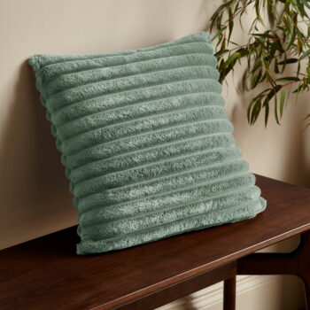 Dekoračný vankúš 45x45 cm Cosy Ribbed – Catherine Lansfield - Image 2