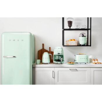 Svetlozelený kávovar na prekvapkávanú kávu Retro Style – SMEG - Image 5
