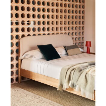 Dvojlôžková posteľ z jaseňového dreva s roštom v béžovo-prírodnej farbe 180x200 cm Octavia – Kave Home - Image 6