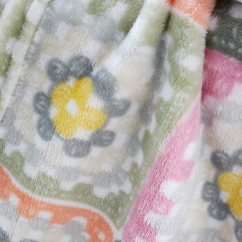 Mikroplyšová deka 130x170 cm Crochet Print Cosy – Catherine Lansfield – Obrázok 3