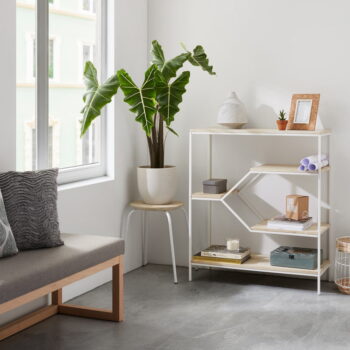 Biela kovová stolička so sedákom z mangového dreva Kave Home Nax - Image 4