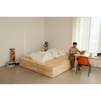 Dvojlôžková posteľ z borovicového dreva s úložným priestorom s roštom v prírodnej farbe 140x200 cm Basement Bed – Karup Design - Image 3