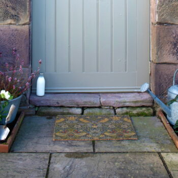 Rohožka z kokosového vlákna 40x60 cm William Morris Strawberry Thief – Artsy Doormats - Image 6