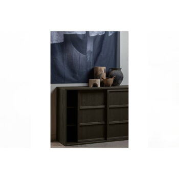 Tmavohnedá nízka komoda z borovicového dreva s posuvnými dverami 140x85 cm Nomin – BePureHome - Image 4