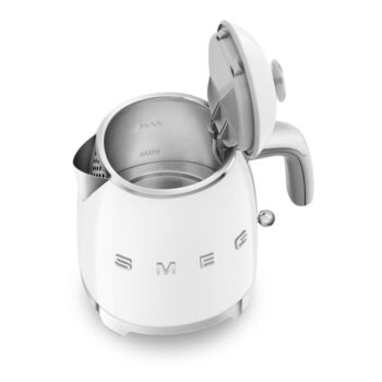 Biela rýchlovarná kanvica z nehrdzavejúcej ocele 800 ml Retro Style – SMEG - Image 2