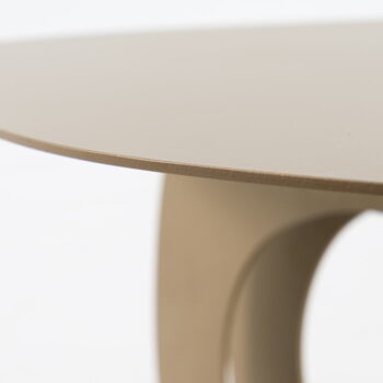 Béžový kovový konferenčný stolík 55x66 cm Tonda – Spinder Design - Image 8