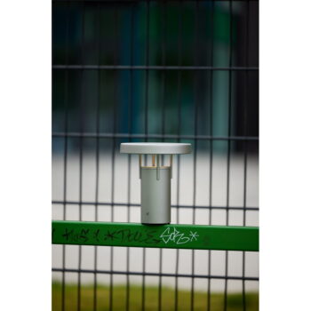 Svetlosivá LED stmievateľná stolová lampa (výška 20 cm) BringMe – Hübsch - Image 9