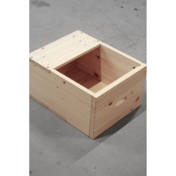 Nočný stolík z borovicového dreva v prírodnej farbe Grab It – Karup Design - Image 11