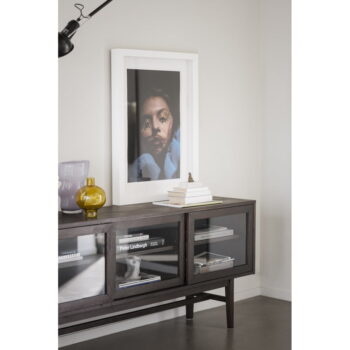 Hnedá vitrína v dekore duba s posuvnými dverami 170x75 cm Hazelton – Rowico – Obrázok 3