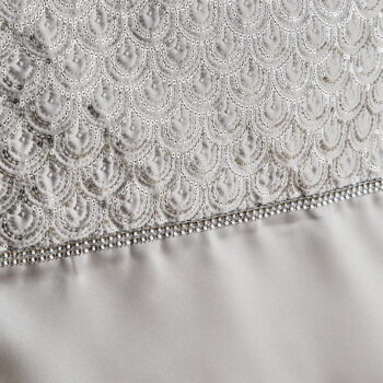 Behúň na stôl z mikrosaténu 32x220 cm Deco Sequin – Catherine Lansfield – Obrázok 3