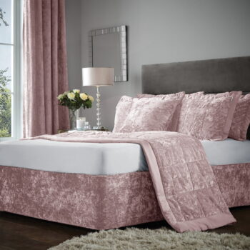Ružový napínací zamatový poťah na rám postele 137x198 cm Crushed Velvet – Catherine Lansfield – Obrázok 5