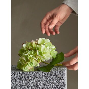 Umelá kvetina (výška 36 cm) Hydrangea – Bloomingville - Image 2
