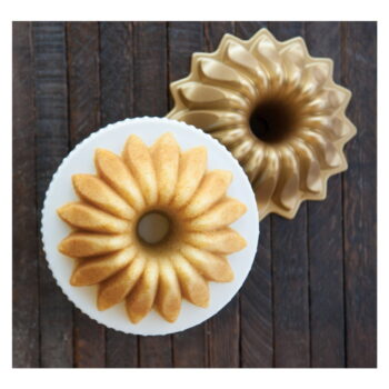 Forma na bábovku v zlatej farbe Nordic Ware Lotus, 1,2 l - Image 4
