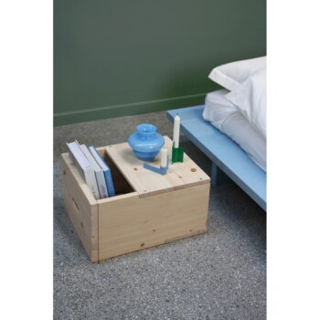 Nočný stolík z borovicového dreva v prírodnej farbe Grab It – Karup Design - Image 6