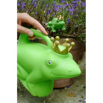 Plastová kanvička na zalievanie 1,7 l Frog – Esschert Design - Image 4