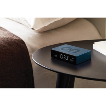 Digitálny stolový budík Flip Premium – Lexon - Image 2