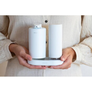 Biely plastový stojan na umývacie prostriedky SinkStyle – Brabantia - Image 3