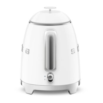 Biela rýchlovarná kanvica z nehrdzavejúcej ocele 800 ml Retro Style – SMEG - Image 9