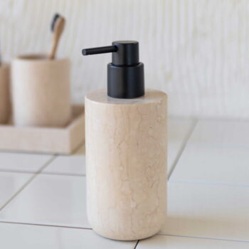 Krémovobiely mramorový dávkovač mydla 200 ml Marble - Mette Ditmer Denmark - Image 4