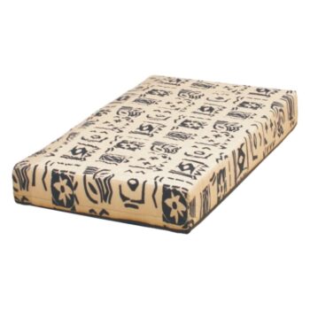 Pružinový matrac FUTON ARONA 120x200 cm je ľahký a priedušný matrac s bavlneným poťahom. Jadro matraca tvoria kvalitné bonellové pružiny s priemerom 2,2 cm. Nosnosť matraca je 80 kg.